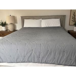 Better Homes & Gardens Gray Tufted Comforter Minimalist Modern Bedding Sz 90x84